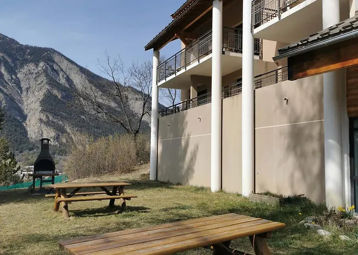 4 Personnes Avec Piscine Et Sauna - Résidence Château Des Magnans - - Fr-1-165b-45 Appartamento *